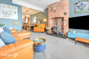 Photo 25- click for photo gallery